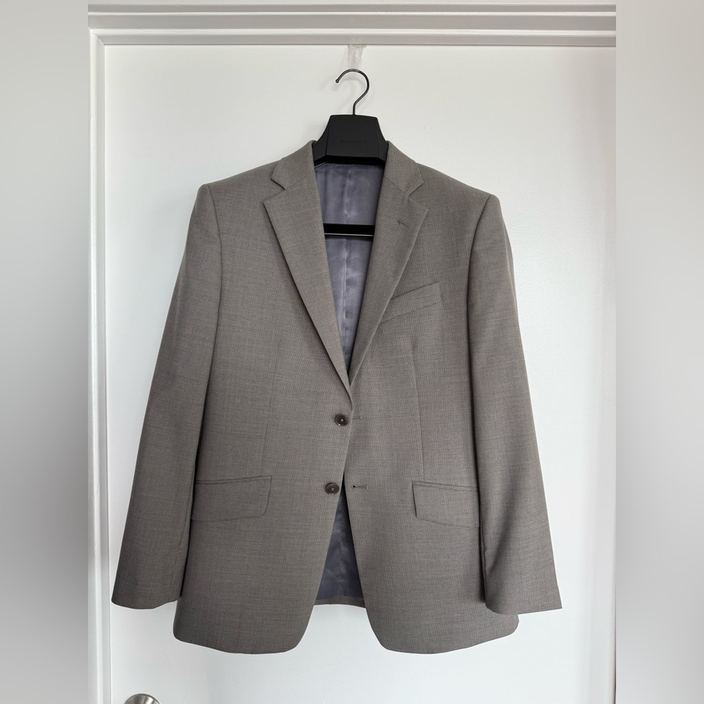 Charles Tyrwhitt Gray/Tan Sport Coat with Notched Lapels